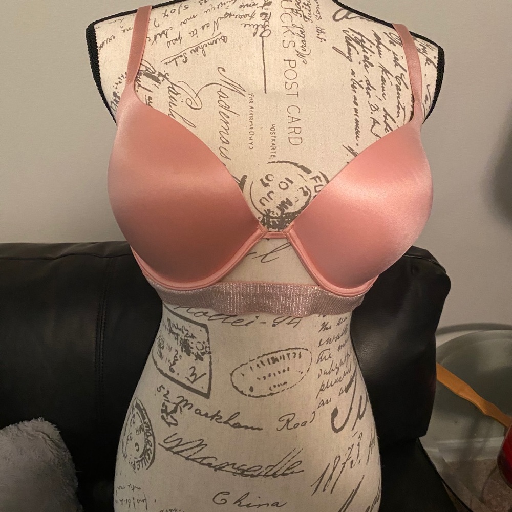 Victoria’s  secret push up bra
